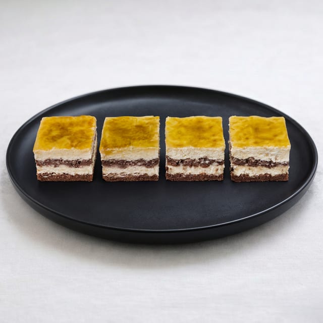 Mini Coffee Mocha Mousse Cake (4 PCS).